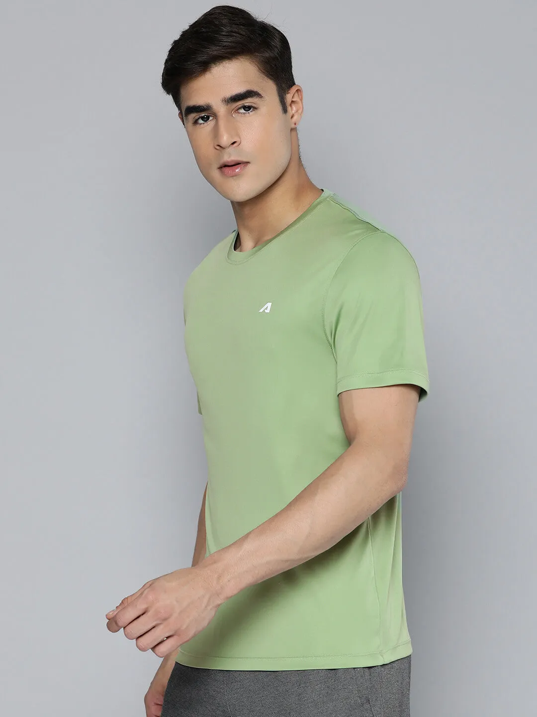 Alcis Men Green Anti Static Applique Slim Fit Running Wonder T-shirt