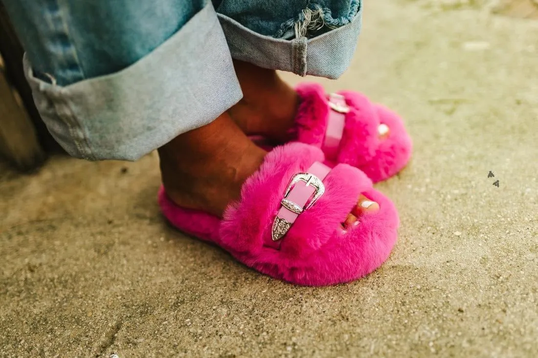 Home buckles SLIPPERS    PINK