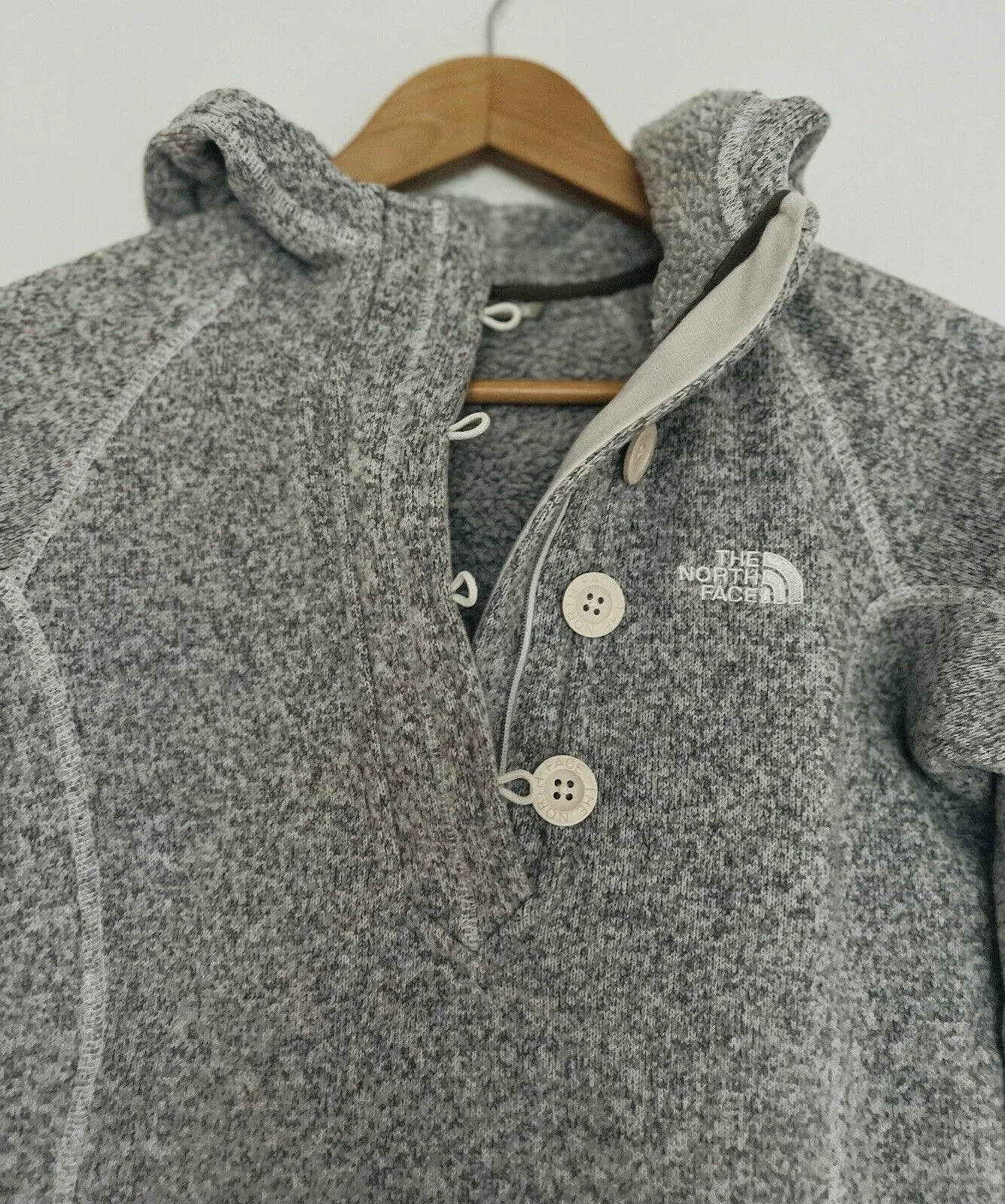 The North Face Crescent Sunshine Hoodie Gray Button Front Jacket Coat Sweater