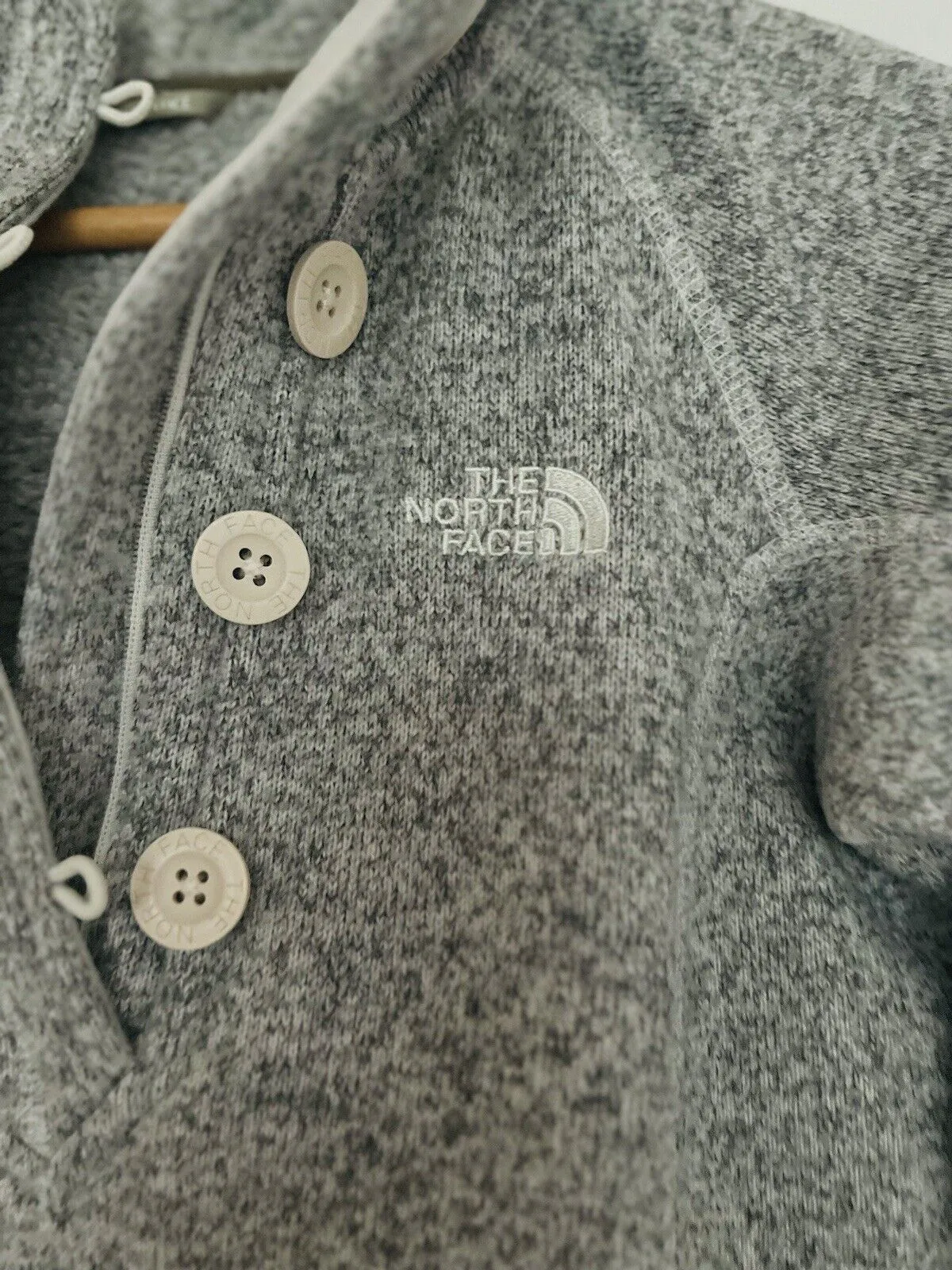 The North Face Crescent Sunshine Hoodie Gray Button Front Jacket Coat Sweater