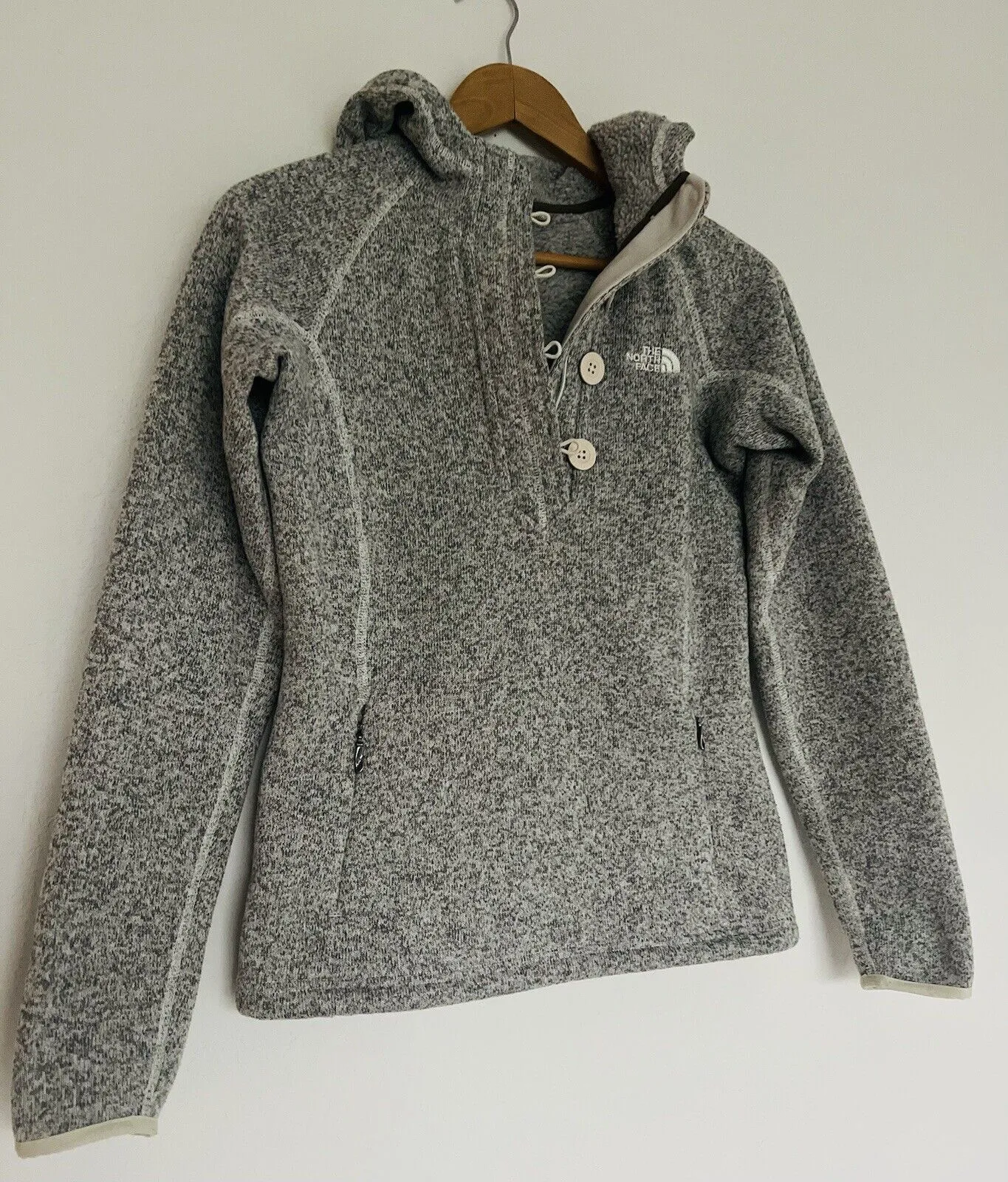 The North Face Crescent Sunshine Hoodie Gray Button Front Jacket Coat Sweater
